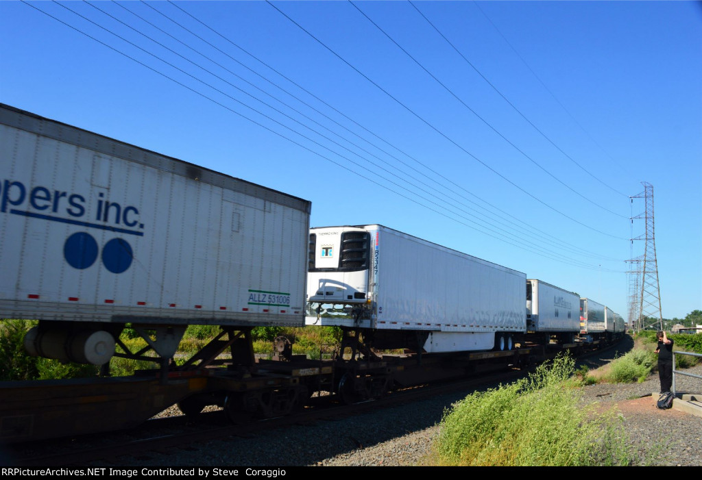 53Ft trailer on Spine car. and BNSF 300485 ARE BOTH NEW TO RRPA